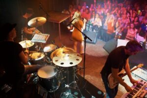 UpsizingGear_In ear of monitoren wat werkt het beste voor jouw sound