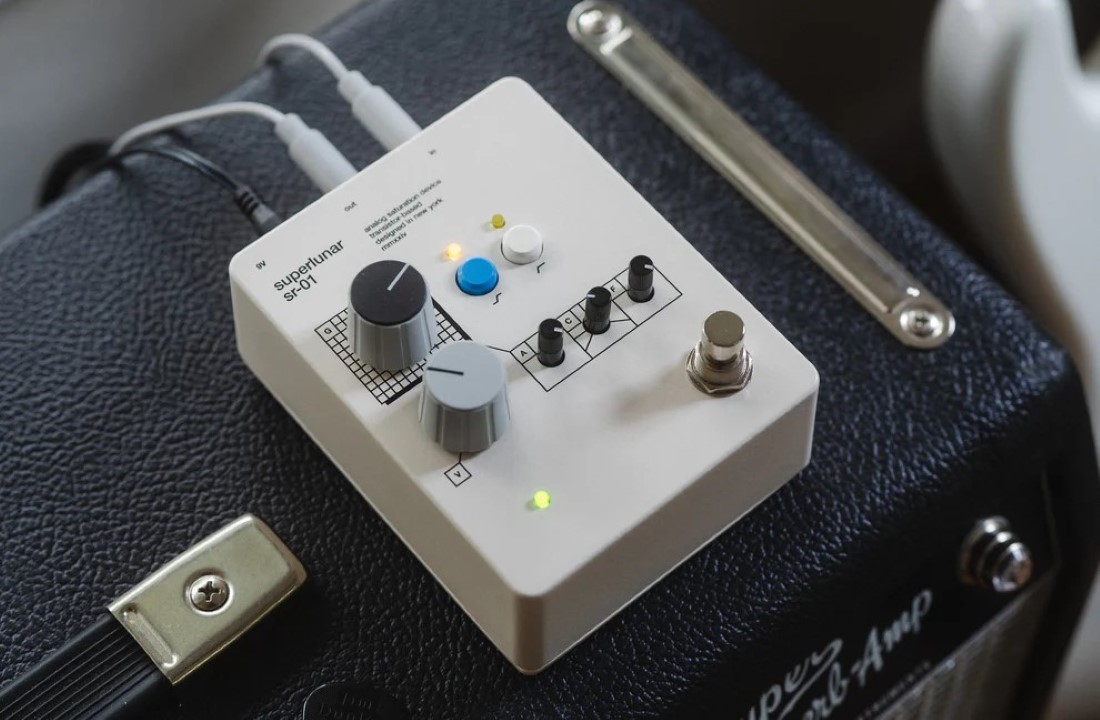 Superlunar SR-01, veelzijdig monster