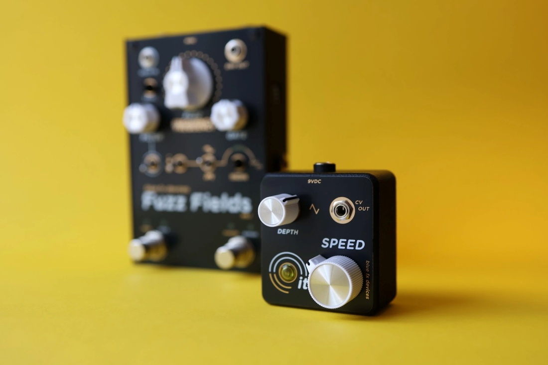 UpsizingGear_Blue FX Devices Fuzz Fields
