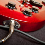 Waarom Veel Gitaristen Té Veel Gain Gebruiken (En Hoe Je Waarom Veel Gitaristen Té Veel Gain Gebruiken (En Hoe Je Beter Kunt Klinken)Beter Kunt Klinken)