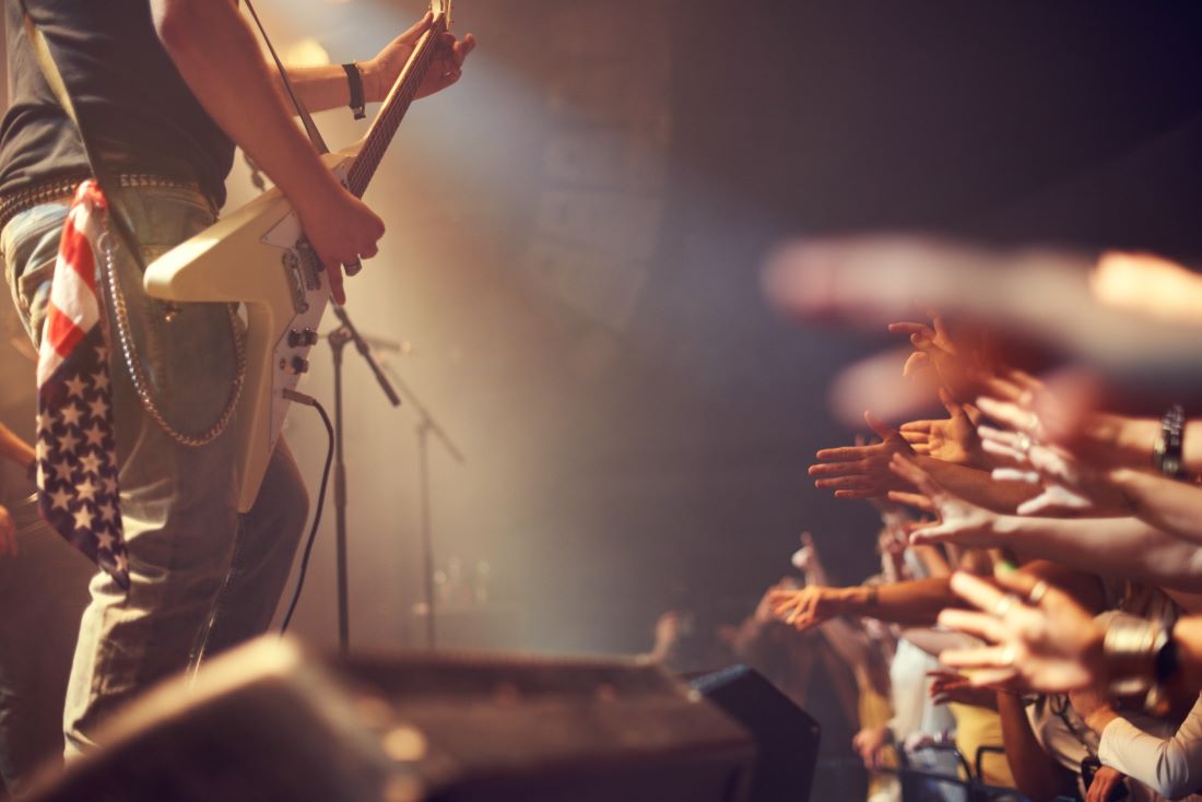 Nieuwe gitaar gear trend: Waarom rockers weer terug gaan naar vintage gitaarsound