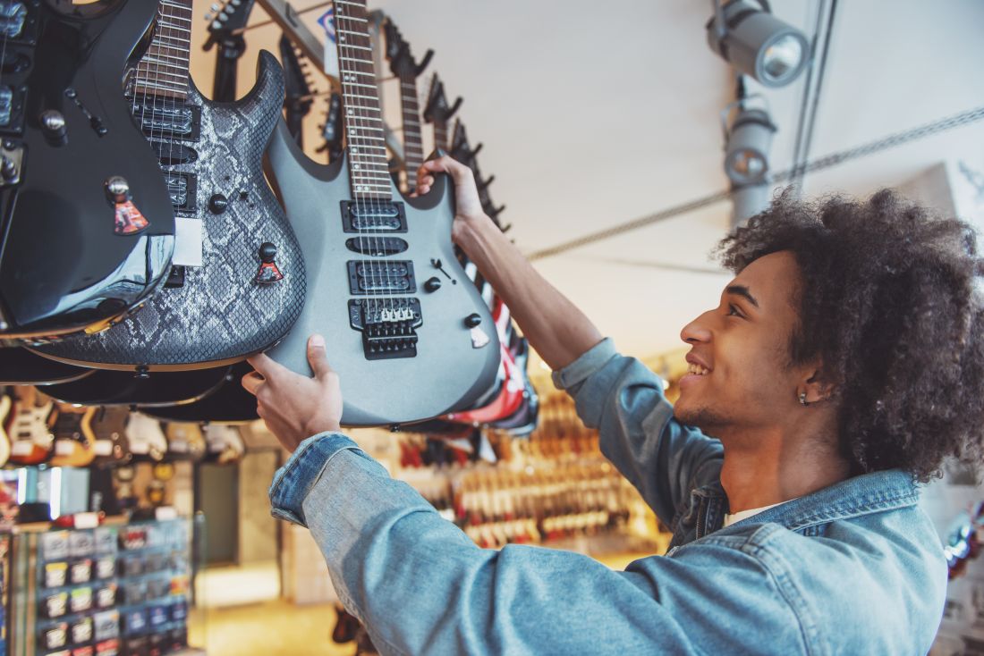 Een gitaar uit het buitenland halen: waar moet je allemaal op letten?